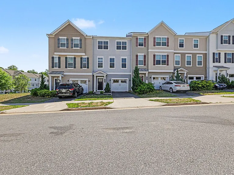 1428 Hudgins Farm Cir — Photo 4