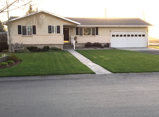 225 N Park Ave, Sugar City, ID 83448