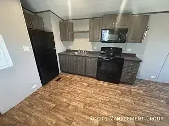 1 Bed 1 Bath Home Available for Lease at Carefree Valley - Apply Now! — Photo 4
