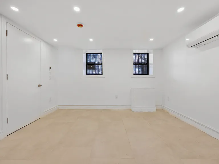 84 Pilling St #GARDEN — Photo 6