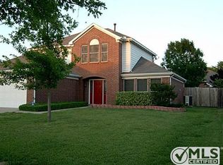 4422 Hanover St, Grand Prairie, TX 75052