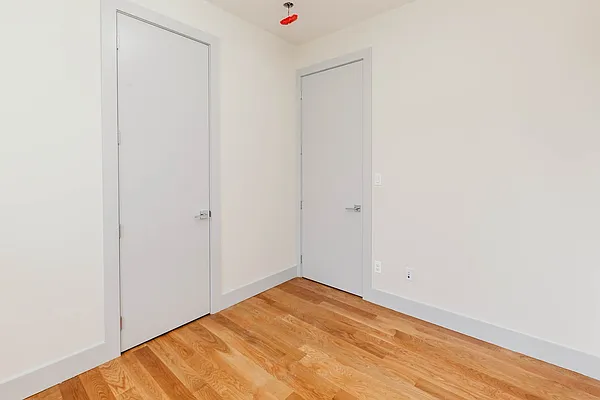 Rented by Nooklyn NYC LLC | media 55