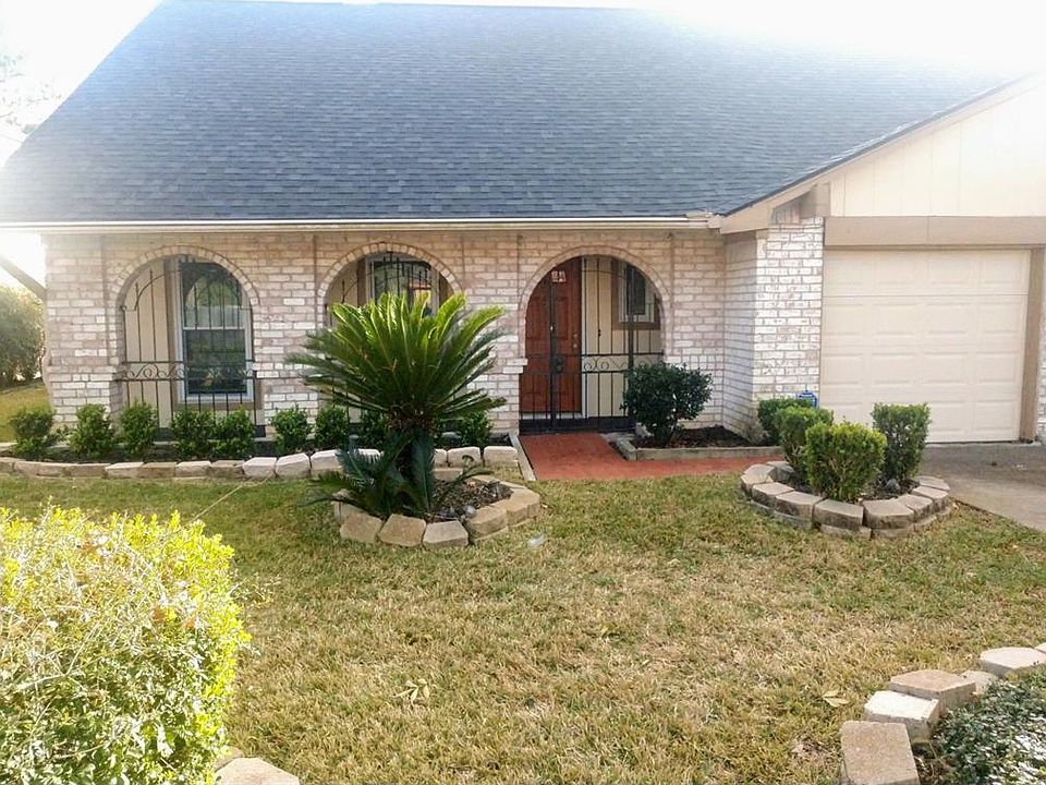 1st image of 6211 Pincay Oaks St