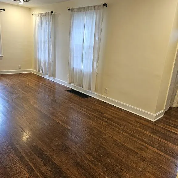 212 Virginia Ct — Photo 7