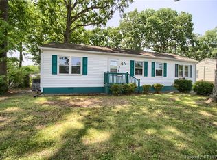 16 Sinton Rd, Newport News, VA 23601