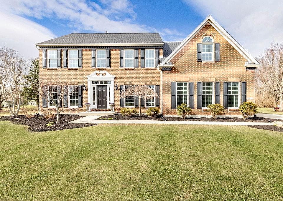 1st image of 5422 Bentwood Dr