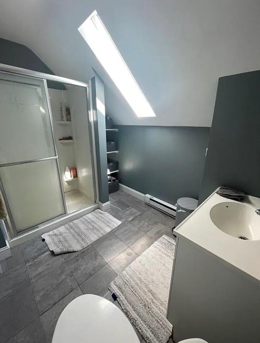 6 bed, 9999 sqft, $7,800 — Photo 4
