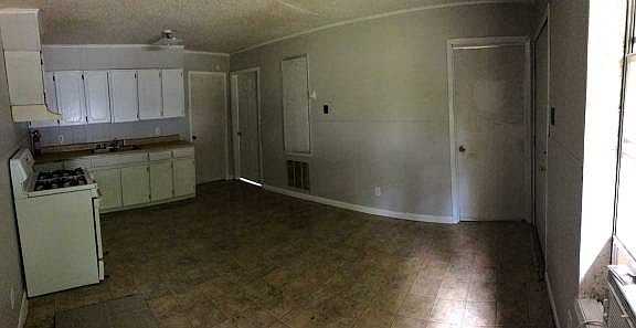 2nd image of 103 Peach St APT E