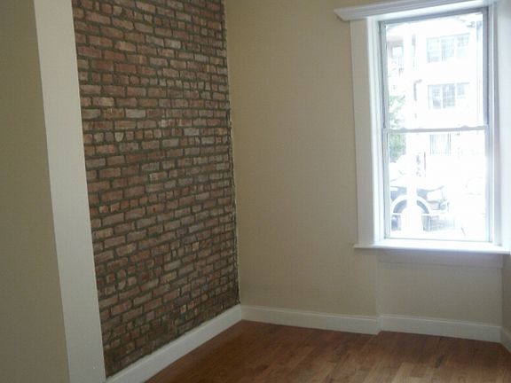 4th image of 140 Herkimer St APT 1A