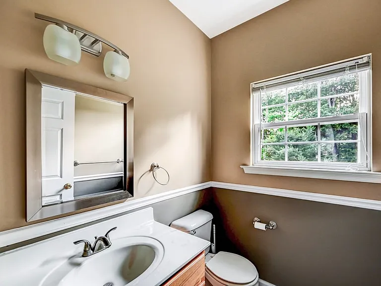 115 Daffodil Dr — Photo 20