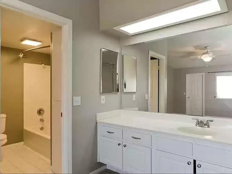 42140 Lyndie Ln — Photo 14