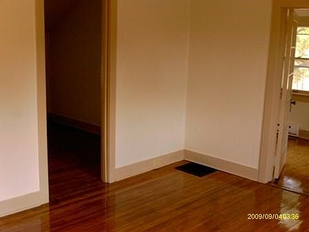3rd image of 1535 Barlow St