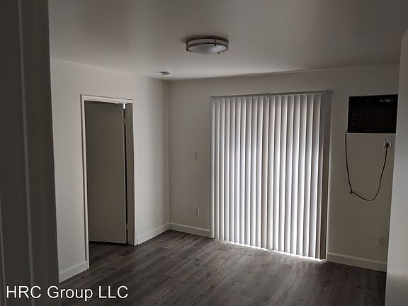 3rd image of 14329 Haynes St APT 8