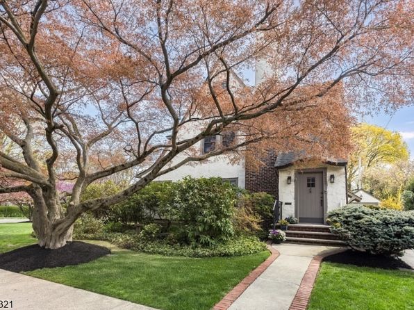 317 Valley Rd, Montclair Twp., NJ 07042