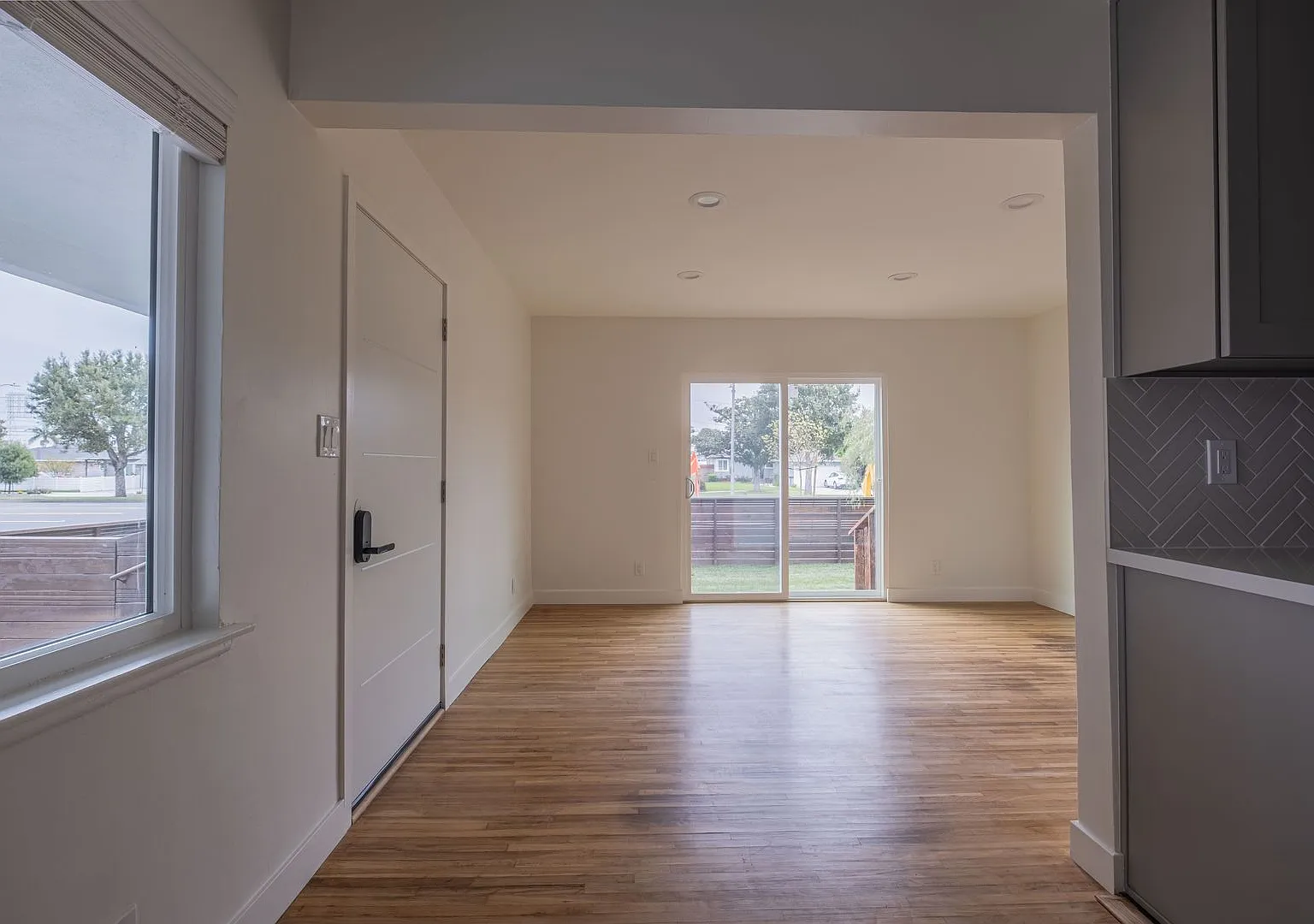 17901 Crenshaw Blvd Residences — Photo 4