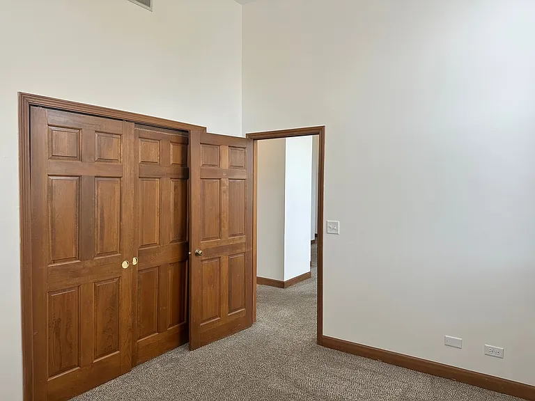 730 N Seminary Ave #2A — Photo 9