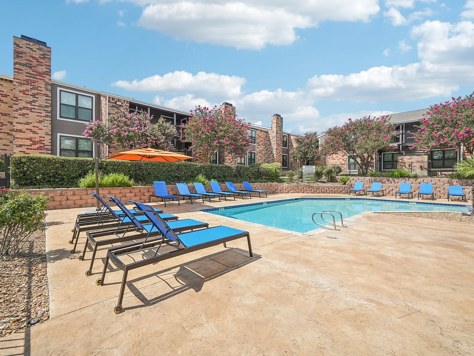 Biltmore Park Apartments — Photo 4