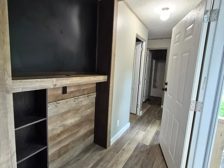 9945 Woodville Ct — Photo 13