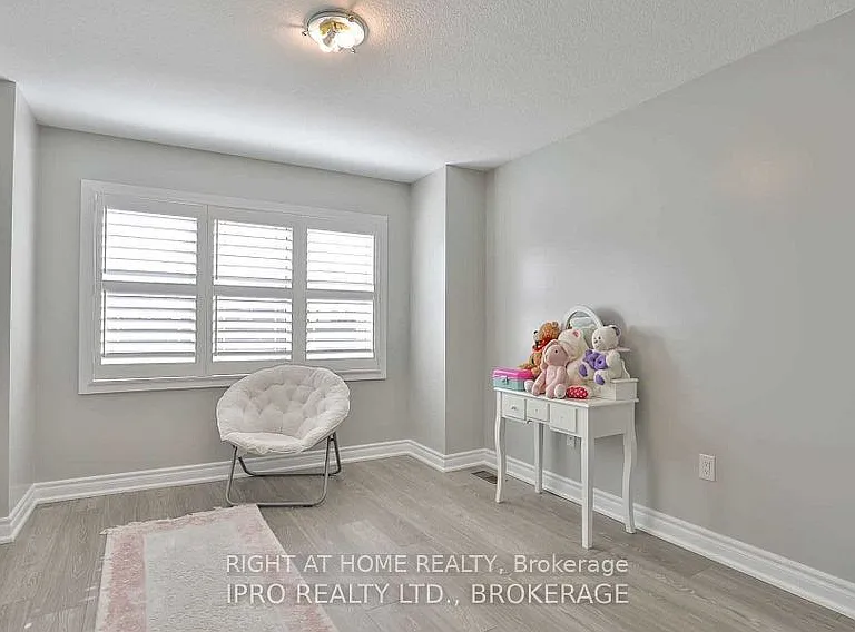 20 Bradshaw Dr — Photo 27
