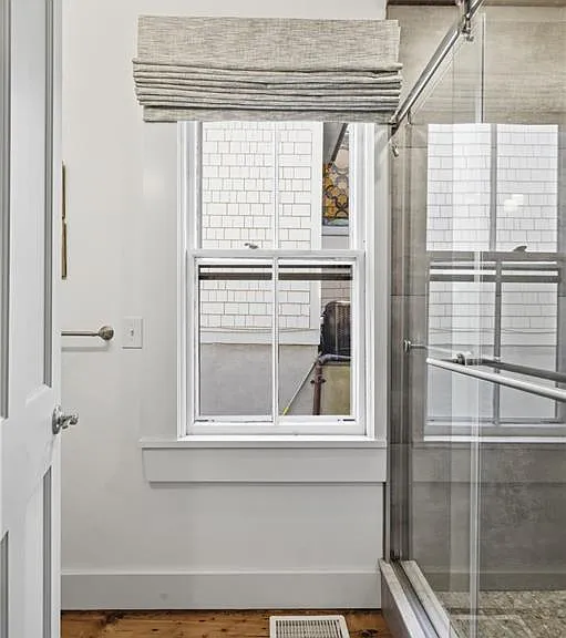 75 Mary St — Photo 10