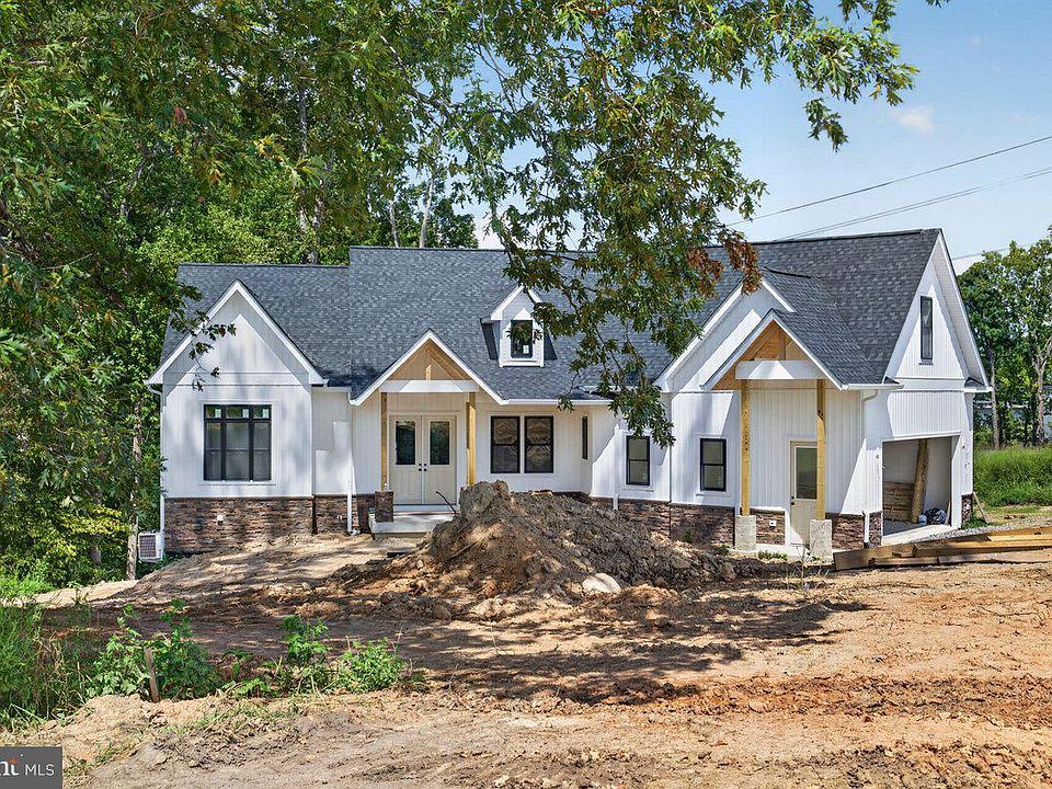 1st image of 208 Anderson Way