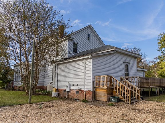 3rd image of 207 Dobbs St #301