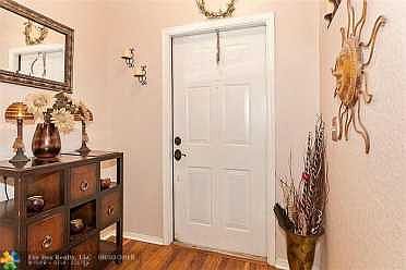 Home For Sale In SOMERSET