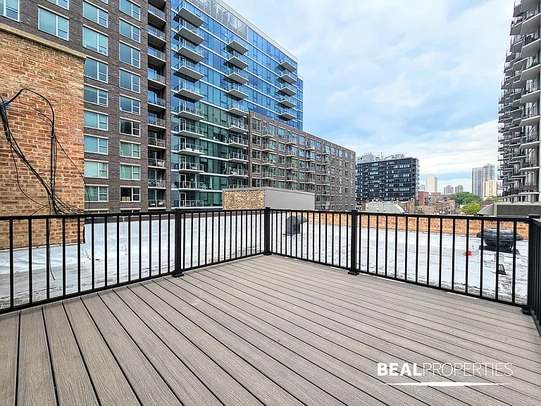 1220 North LaSalle Street — Photo 41