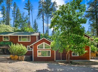 19250 Coal Creek Rd, Lakehead, CA 96051