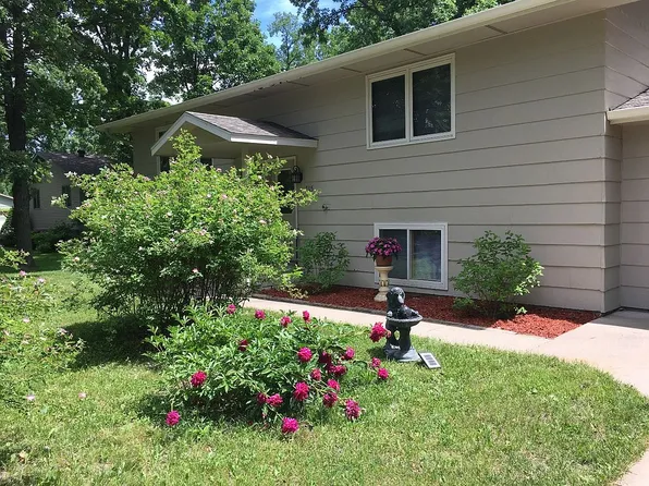 1115 11th St SW, Little Falls, MN 56345