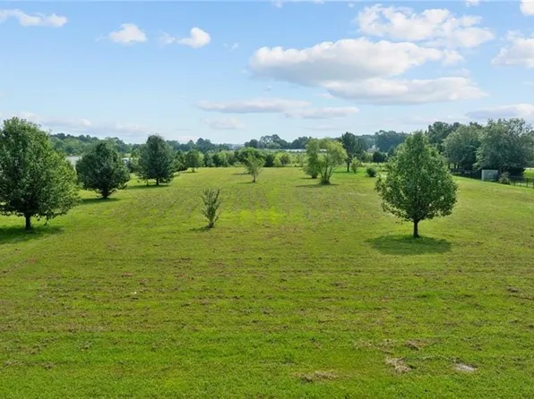 2009 Scenic Pkwy, Chesapeake, VA 23323