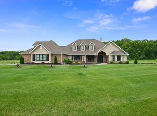 130 Summers Dr, Hawk Point, MO 63349