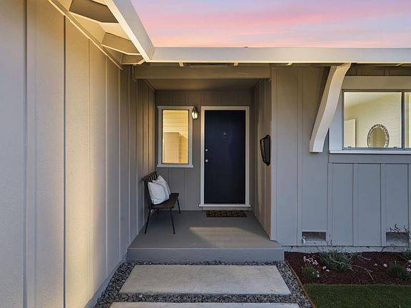 3rd image of 882 San Rafael Ave