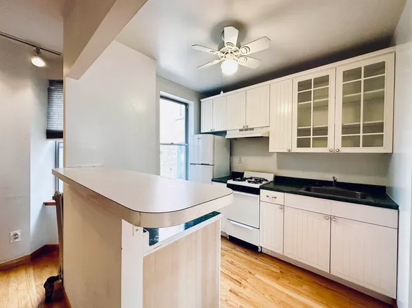 421 E 65th St APT A, New York, NY 10065