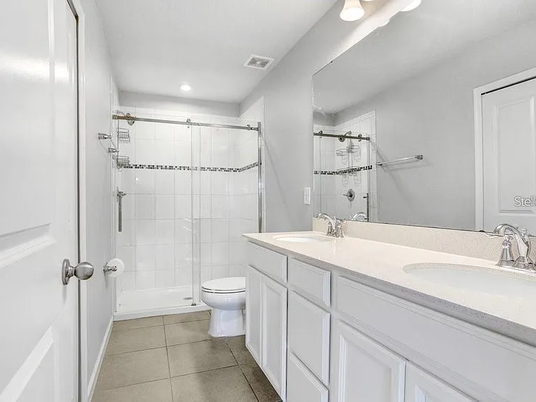 10976 Verawood Dr — Photo 16