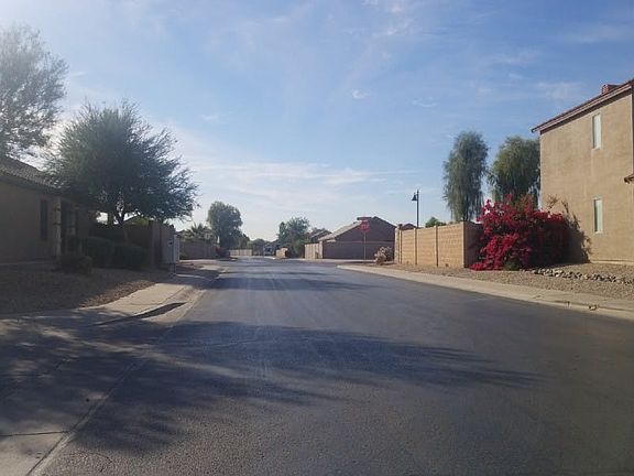 5th image of 42622 W Sunland Dr