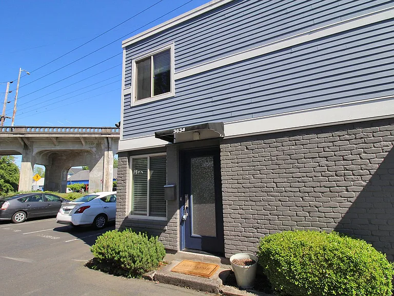 3634 SW Multnomah Blvd — Photo 2