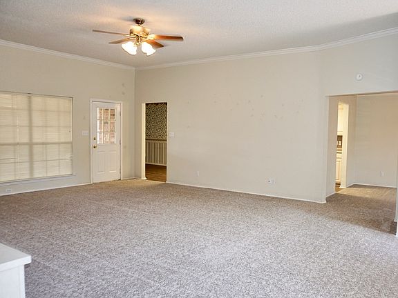 4th image of 3707 Oakridge Ct