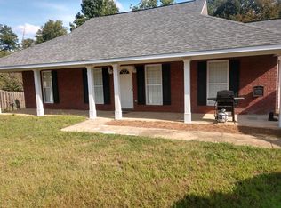 10 Redwood Dr, Phenix City, AL 36869