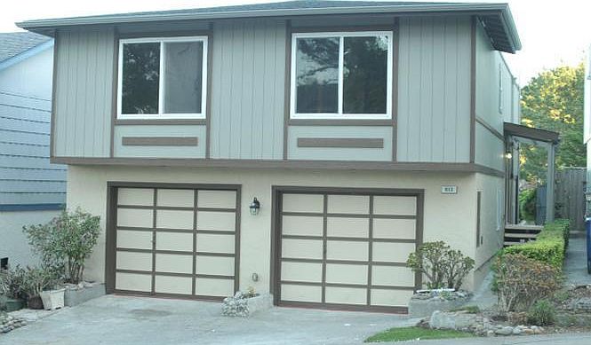 In law has a private side entrance