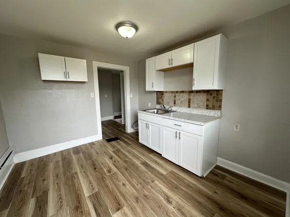 2846 Lapey St #2, Rockford, IL 61109