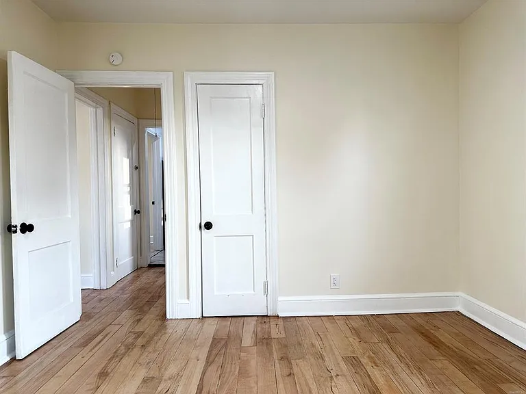 339 Thompson St #1 — Photo 24