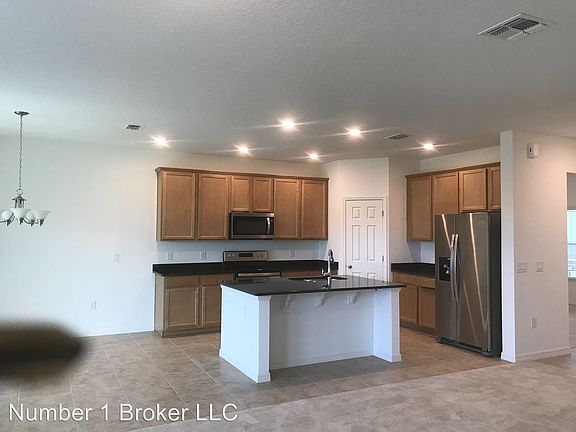 3rd image of 1531 Stone Arrow Ct
