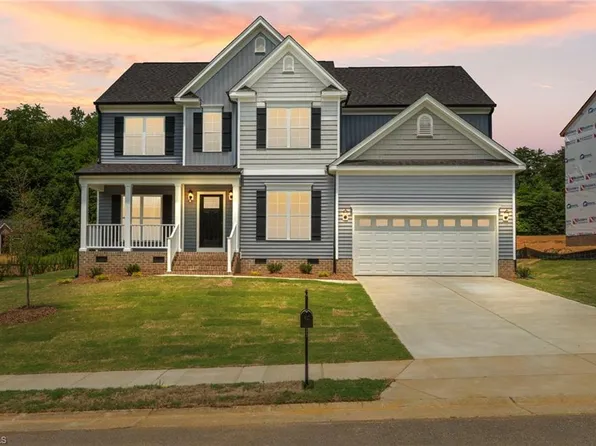 141 Oakmont Ln, King, NC 27021