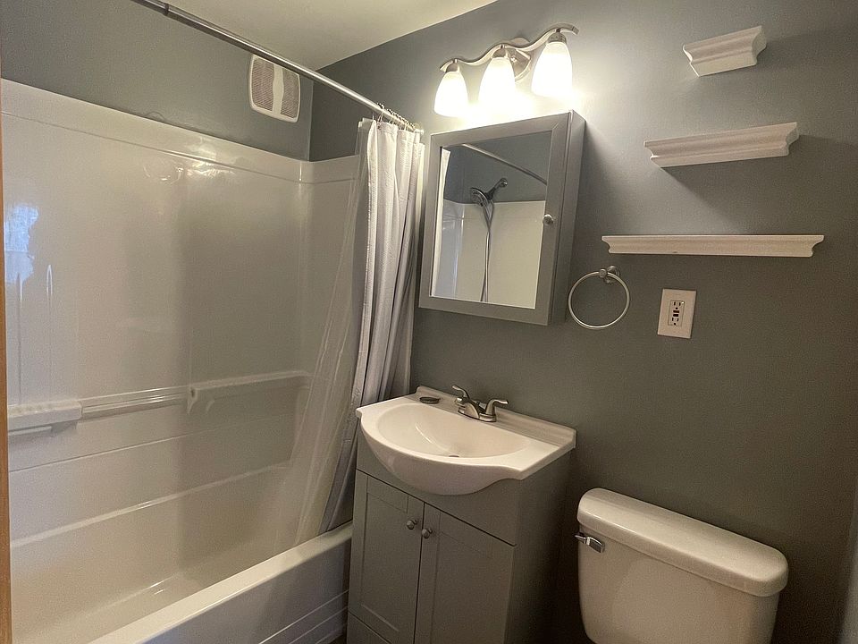 1st image of 20 Keever Ave #1