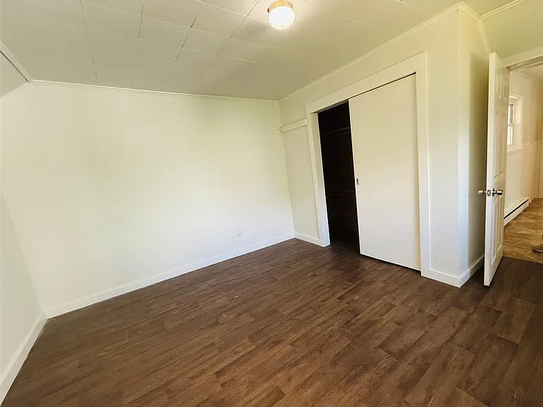 135 Sullivan St #DOWNSTAIRS — Photo 11