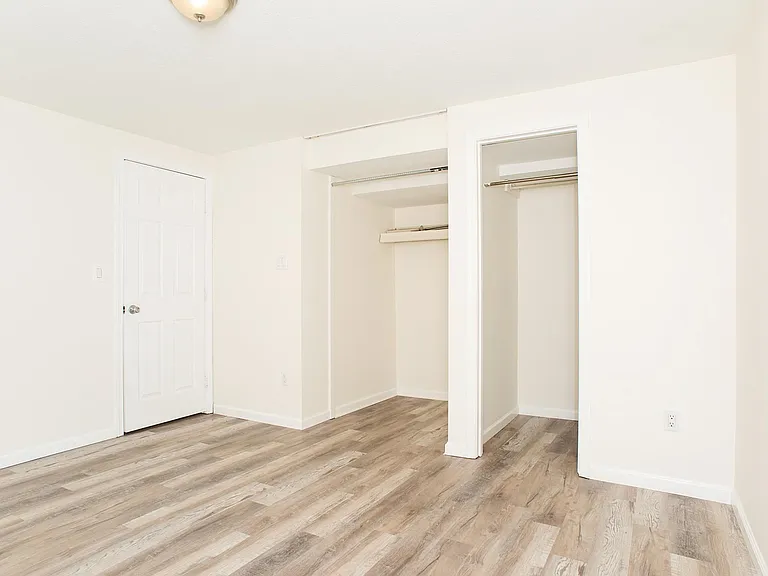 430 Blossom Tree Ct — Photo 27