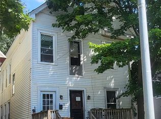 5 Roosevelt Ave, Poughkeepsie, NY 12601