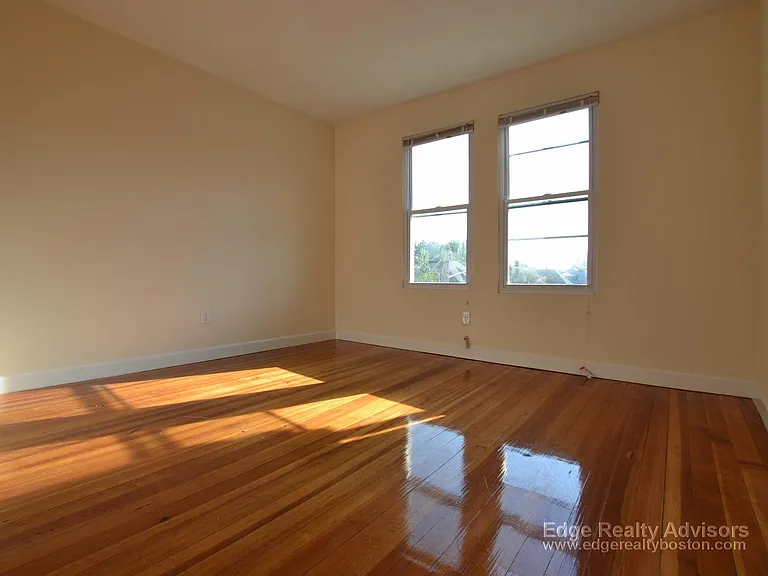 21-23 Weitz St #2 — Photo 9