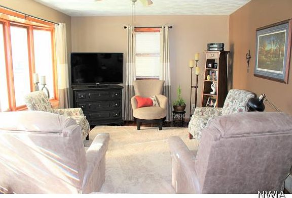 2nd image of 4521 Floyd Blvd